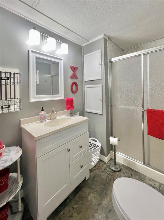 На продажу: $129,900 (2 спален, 2 ванн, 1080 Квадратных фут)