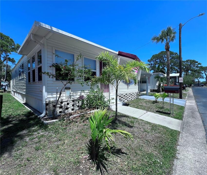 На продажу: $129,900 (2 спален, 2 ванн, 1080 Квадратных фут)