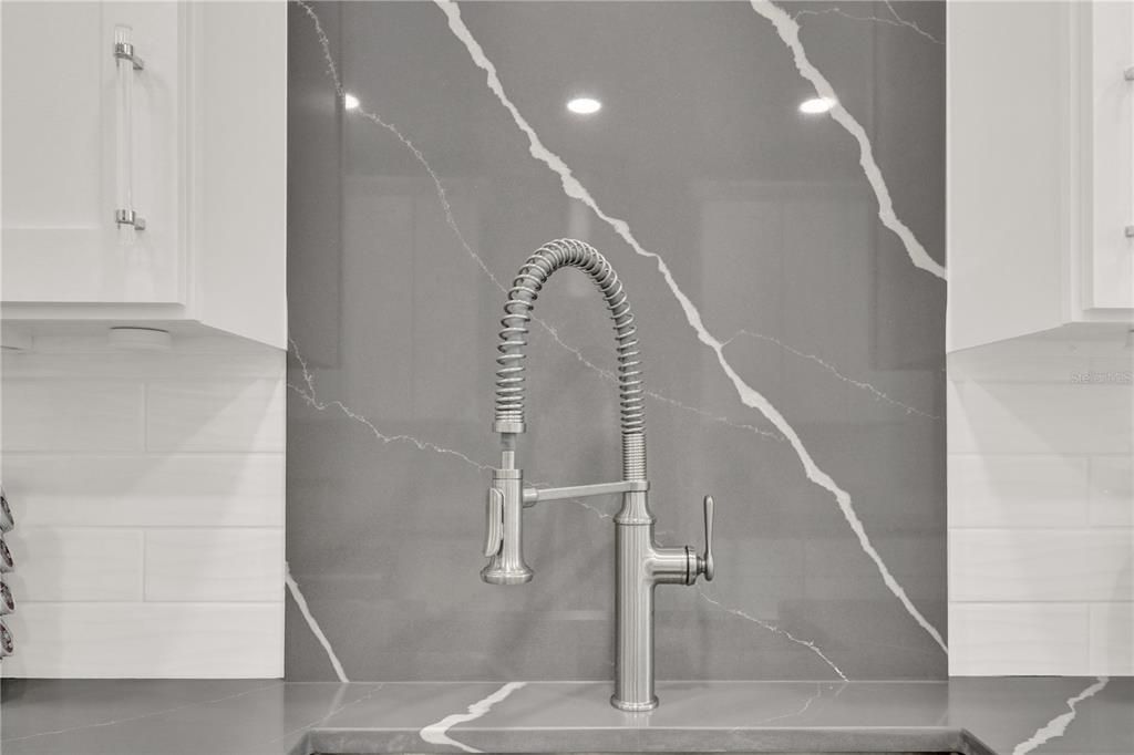 待售: $1,449,999 (5 贝兹, 2 浴室, 4001 平方英尺)