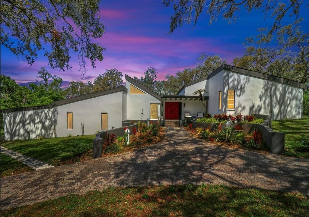 待售: $1,449,999 (5 贝兹, 2 浴室, 4001 平方英尺)