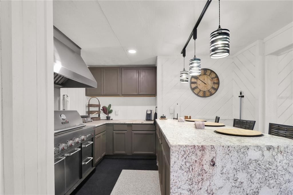 待售: $1,449,999 (5 贝兹, 2 浴室, 4001 平方英尺)