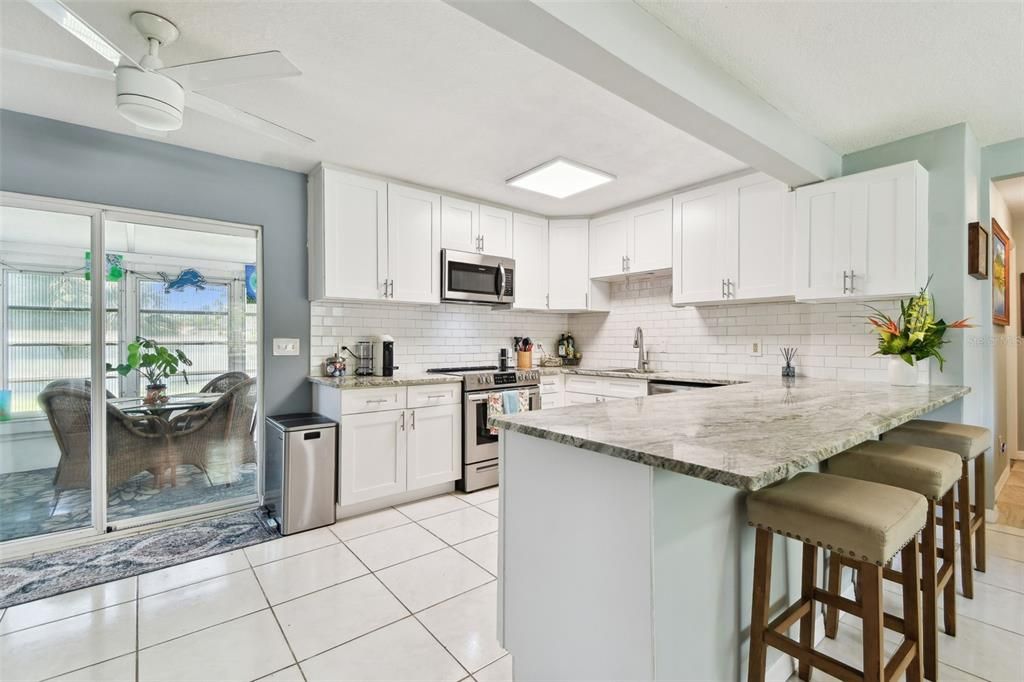 Active With Contract: $407,700 (3 beds, 2 baths, 1230 Square Feet)