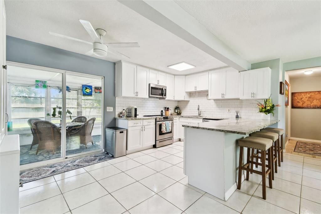 Active With Contract: $407,700 (3 beds, 2 baths, 1230 Square Feet)