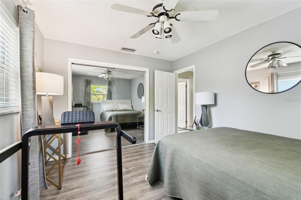 Active With Contract: $407,700 (3 beds, 2 baths, 1230 Square Feet)