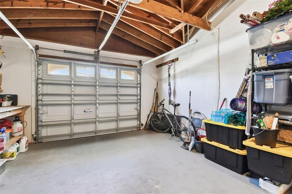 Active With Contract: $407,700 (3 beds, 2 baths, 1230 Square Feet)