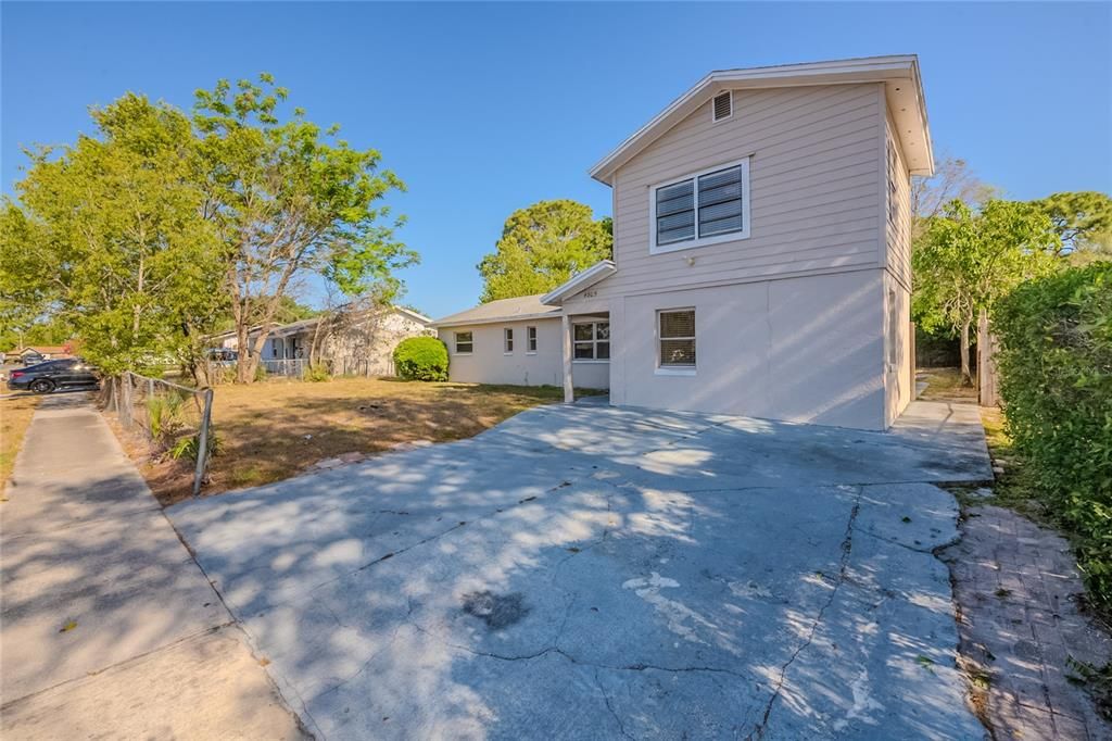 Recently Sold: $200,000 (4 beds, 2 baths, 1705 Square Feet)