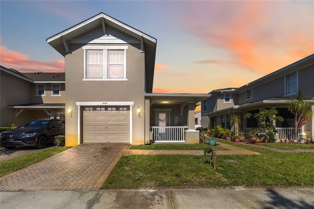 最近售出: $284,998 (3 贝兹, 2 浴室, 1630 平方英尺)