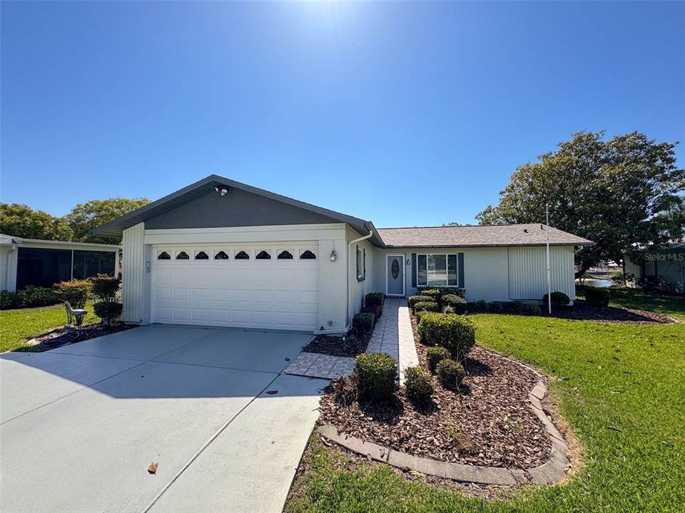 Недавно продано: $299,900 (3 спален, 2 ванн, 1376 Квадратных фут)