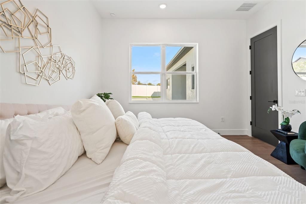 待售: $1,124,990 (6 贝兹, 4 浴室, 3513 平方英尺)