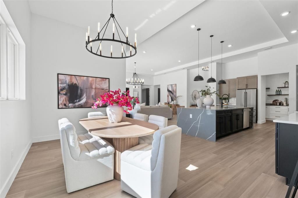 待售: $1,124,990 (6 贝兹, 4 浴室, 3513 平方英尺)