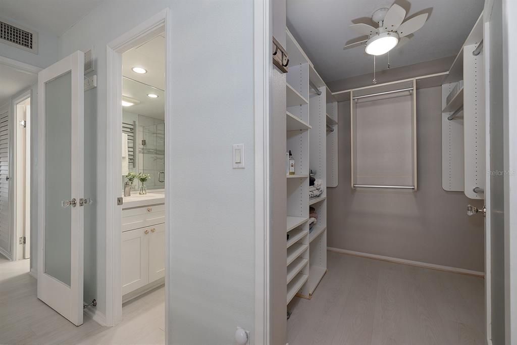 待售: $299,900 (2 贝兹, 2 浴室, 1058 平方英尺)