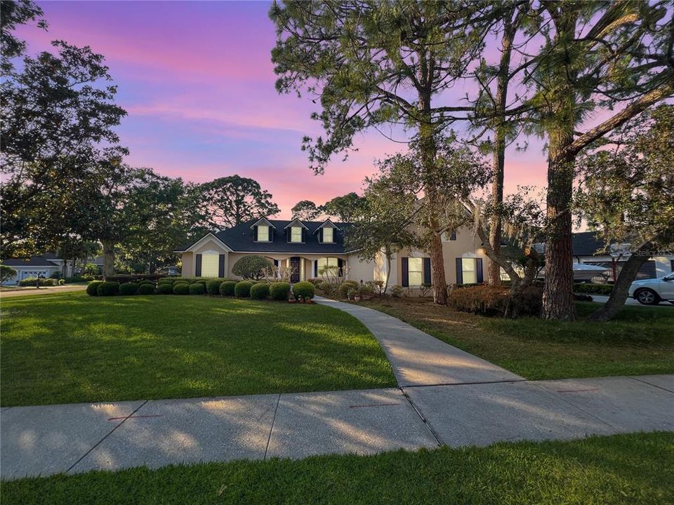 Recently Rented: $5,250 (5 beds, 4 baths, 2861 Square Feet)