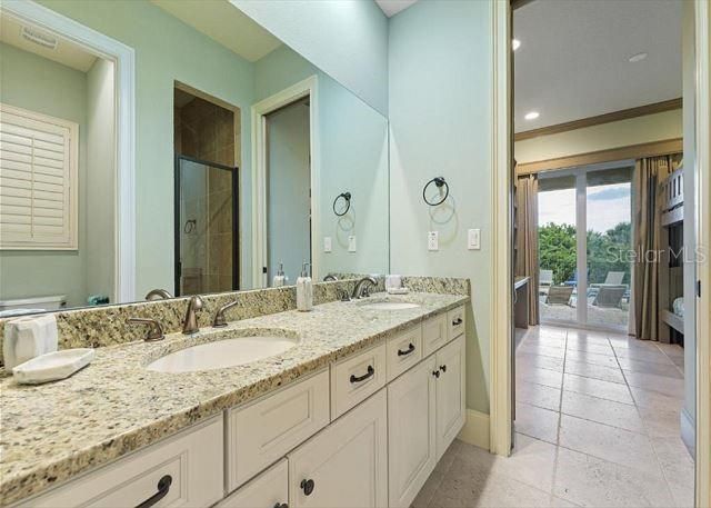 待售: $3,498,500 (7 贝兹, 6 浴室, 5158 平方英尺)