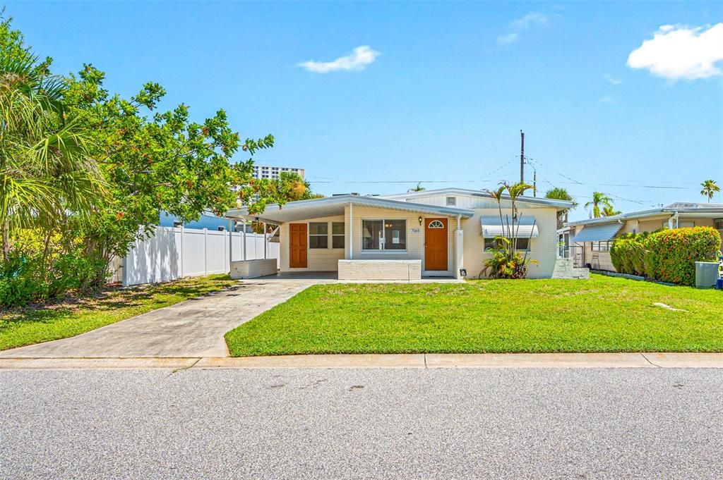 Recientemente alquilado: $2,100 (2 camas, 1 baños, 786 Pies cuadrados)