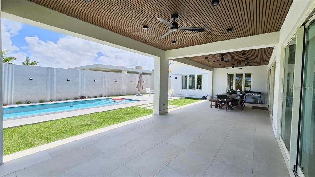 待售: $4,500,000 (5 贝兹, 6 浴室, 5800 平方英尺)