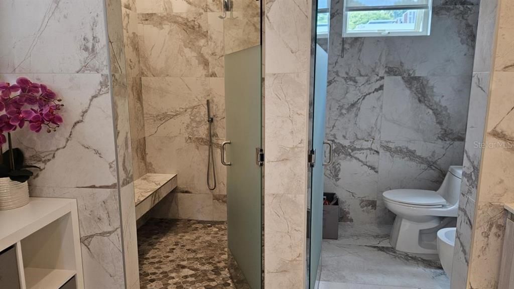 待售: $4,500,000 (5 贝兹, 6 浴室, 5800 平方英尺)