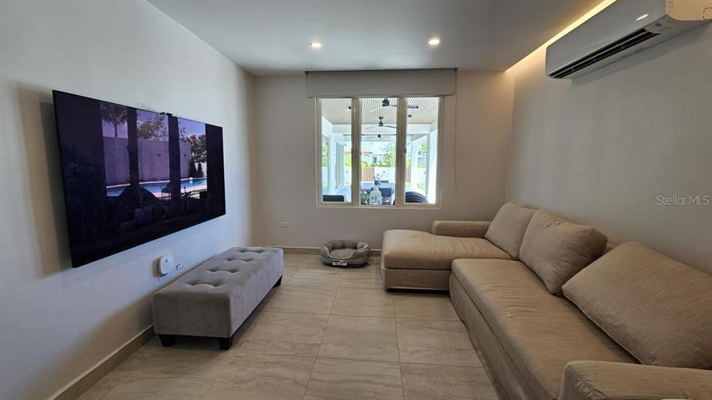 待售: $4,500,000 (5 贝兹, 6 浴室, 5800 平方英尺)