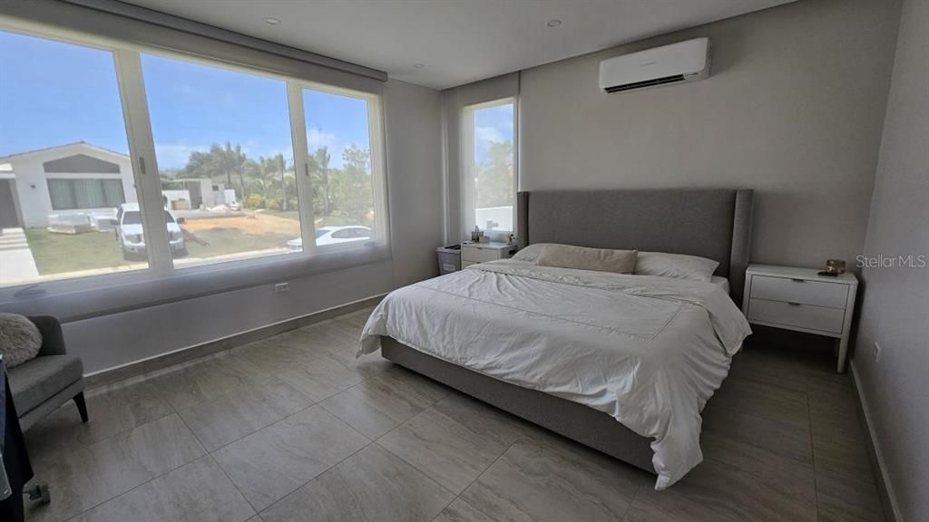 待售: $4,500,000 (5 贝兹, 6 浴室, 5800 平方英尺)