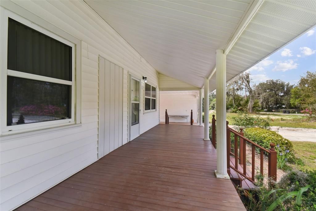 Activo con contrato: $310,000 (3 camas, 2 baños, 1456 Pies cuadrados)