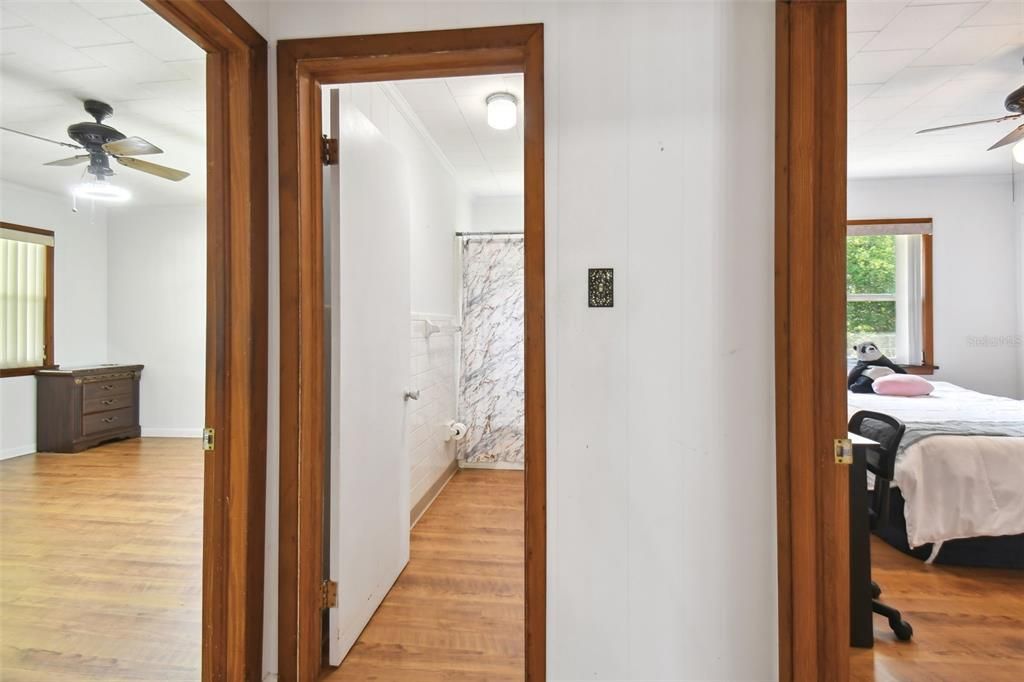 Activo con contrato: $310,000 (3 camas, 2 baños, 1456 Pies cuadrados)