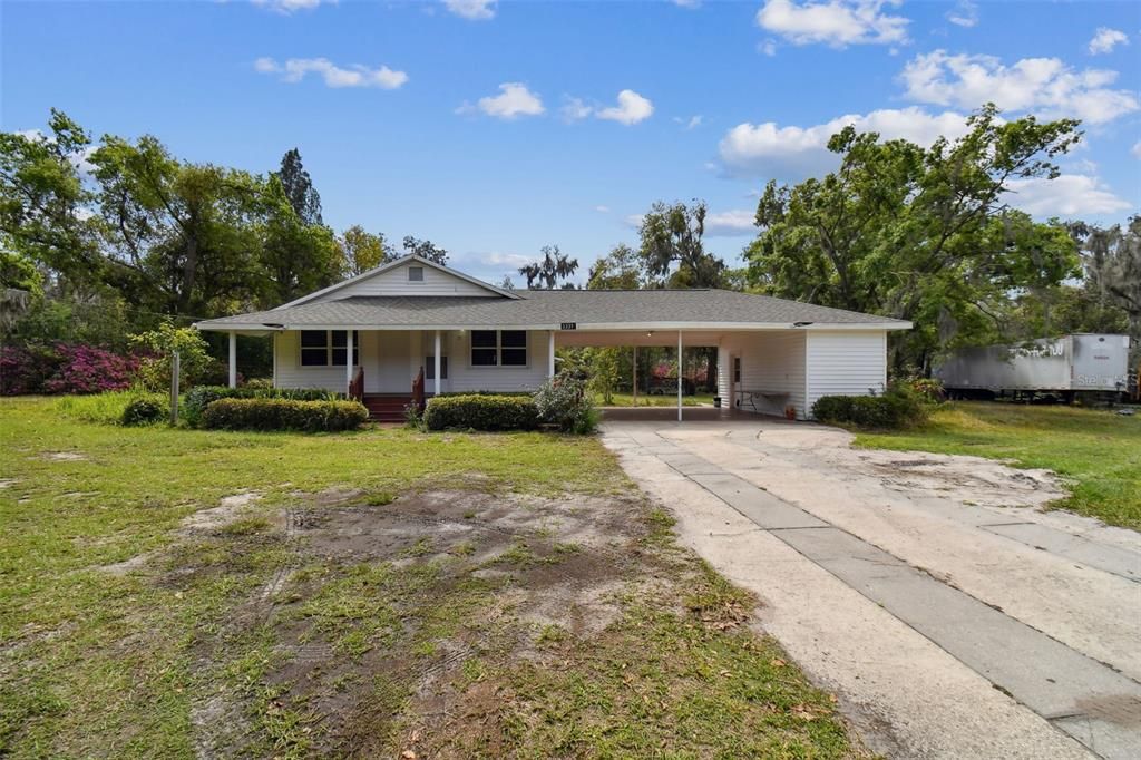 Activo con contrato: $310,000 (3 camas, 2 baños, 1456 Pies cuadrados)