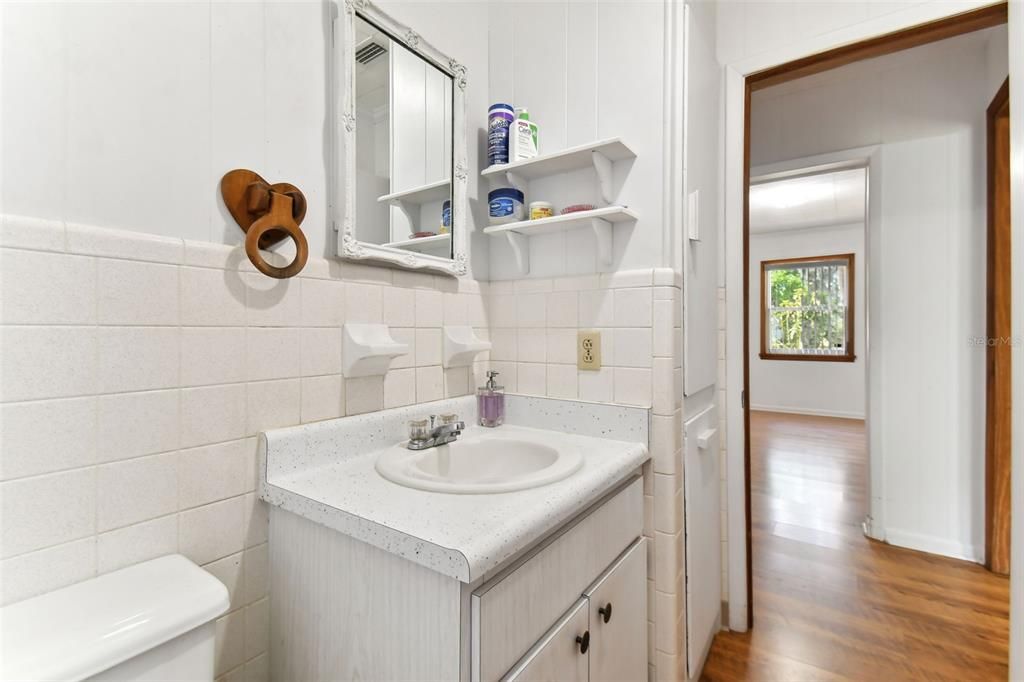 Activo con contrato: $310,000 (3 camas, 2 baños, 1456 Pies cuadrados)