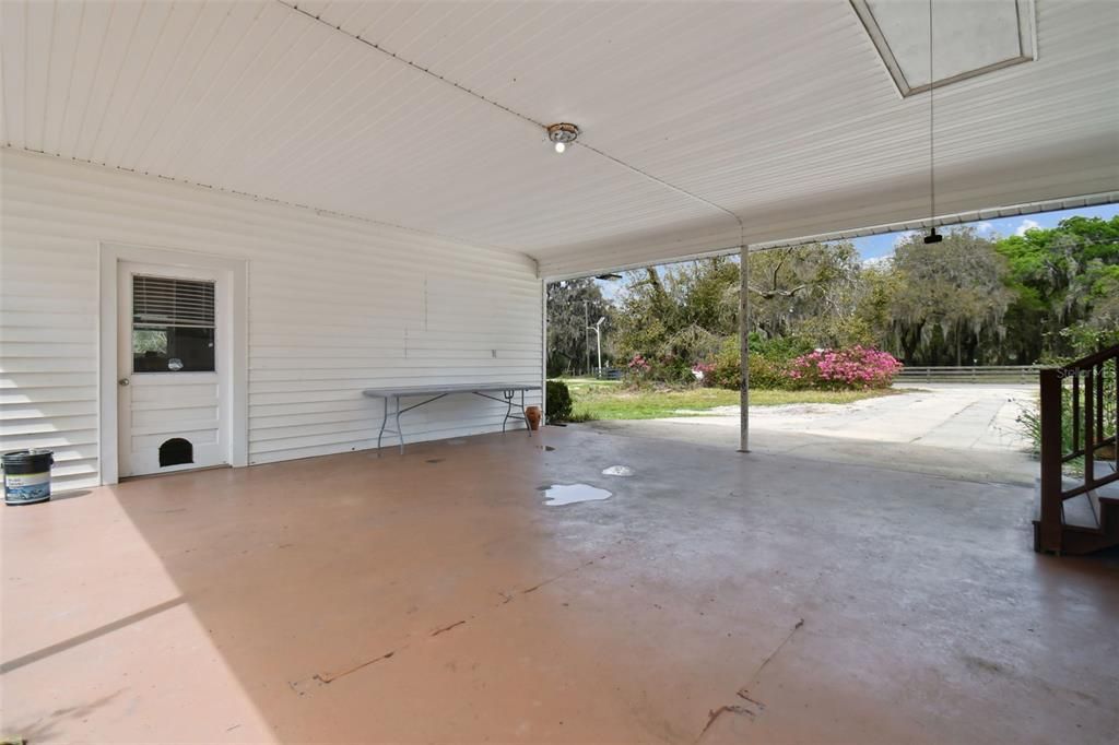 Activo con contrato: $310,000 (3 camas, 2 baños, 1456 Pies cuadrados)