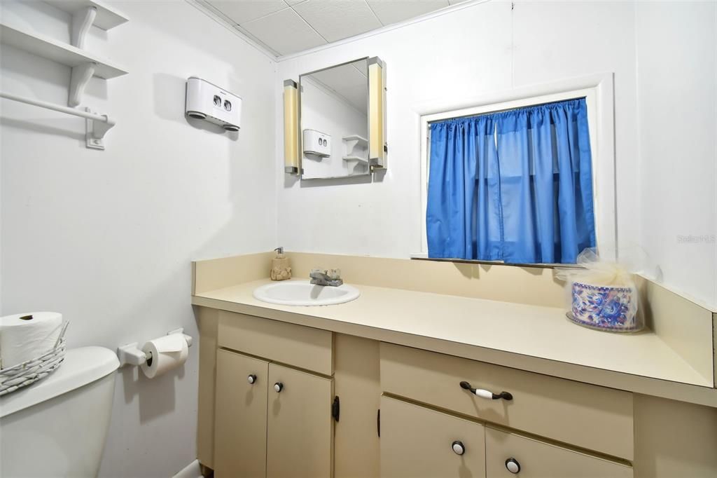 Activo con contrato: $310,000 (3 camas, 2 baños, 1456 Pies cuadrados)