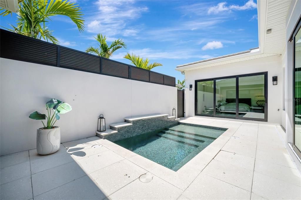 For Sale: $1,025,000 (3 beds, 2 baths, 2354 Square Feet)