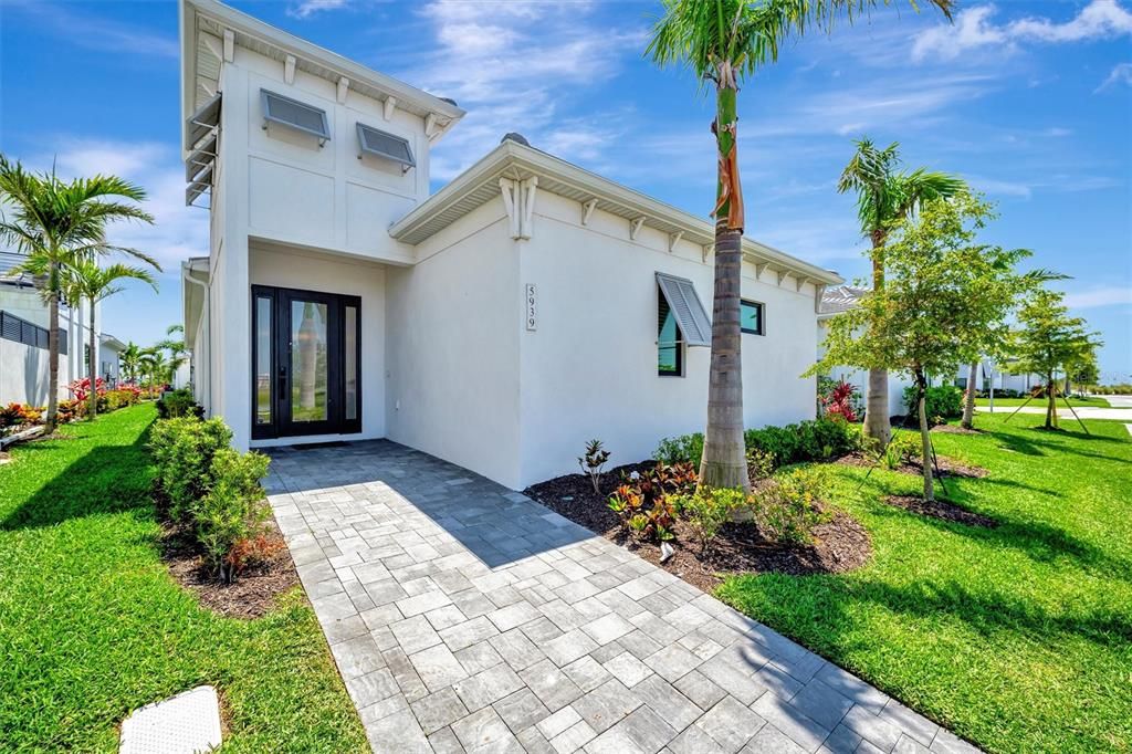 For Sale: $1,025,000 (3 beds, 2 baths, 2354 Square Feet)