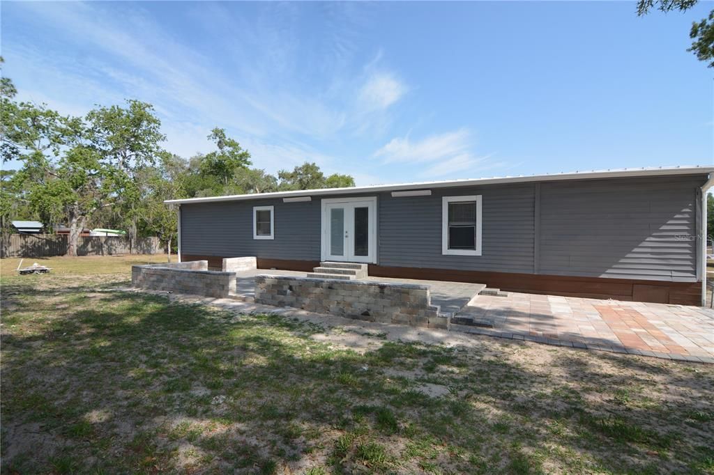 Recently Rented: $1,800 (2 beds, 1 baths, 1344 Square Feet)