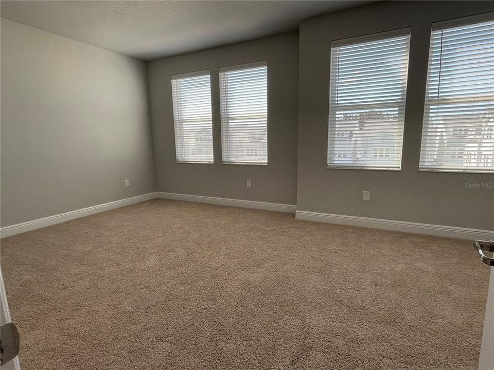 For Rent: $3,600 (3 beds, 3 baths, 2032 Square Feet)