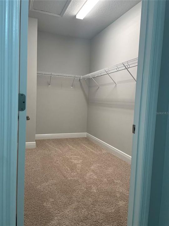 For Rent: $3,600 (3 beds, 3 baths, 2032 Square Feet)