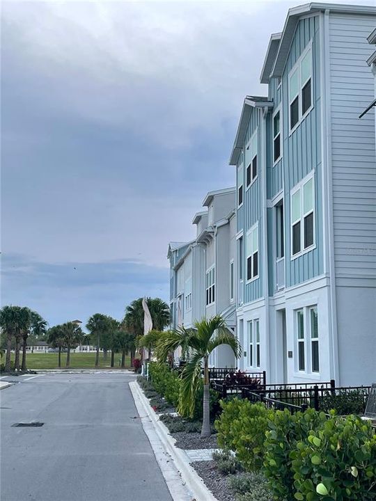 For Rent: $3,600 (3 beds, 3 baths, 2032 Square Feet)