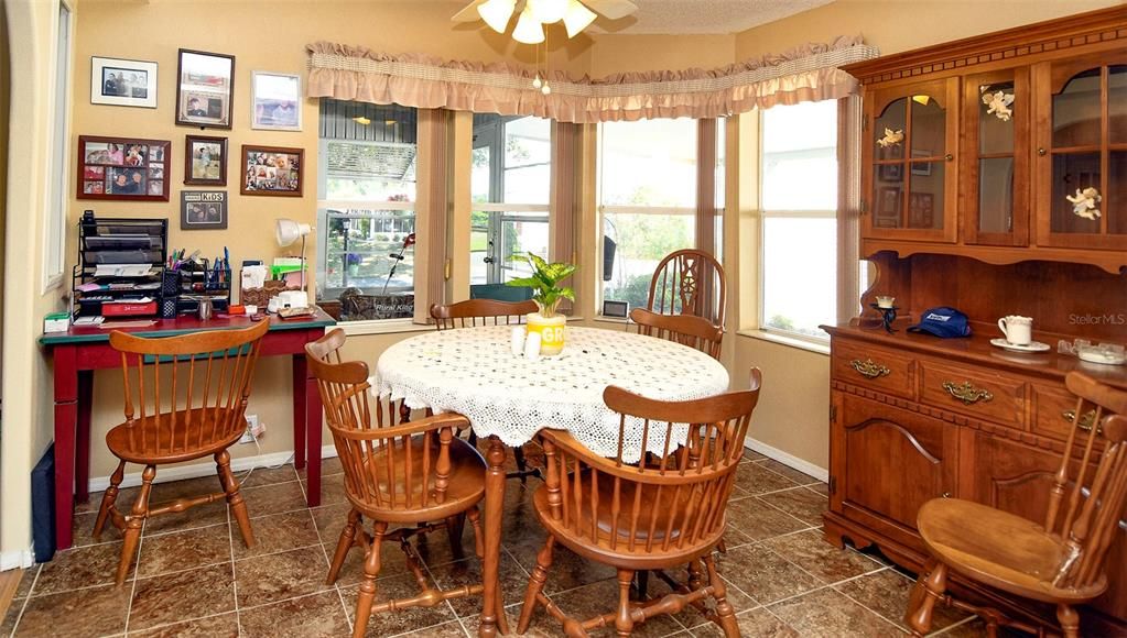 For Sale: $179,000 (2 beds, 2 baths, 1463 Square Feet)