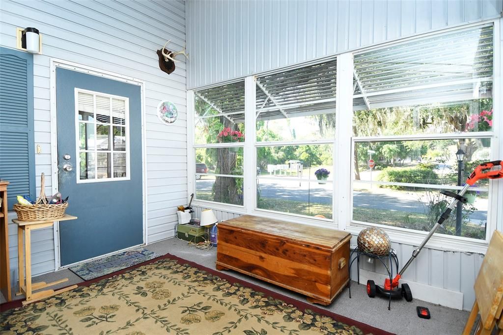 For Sale: $179,000 (2 beds, 2 baths, 1463 Square Feet)