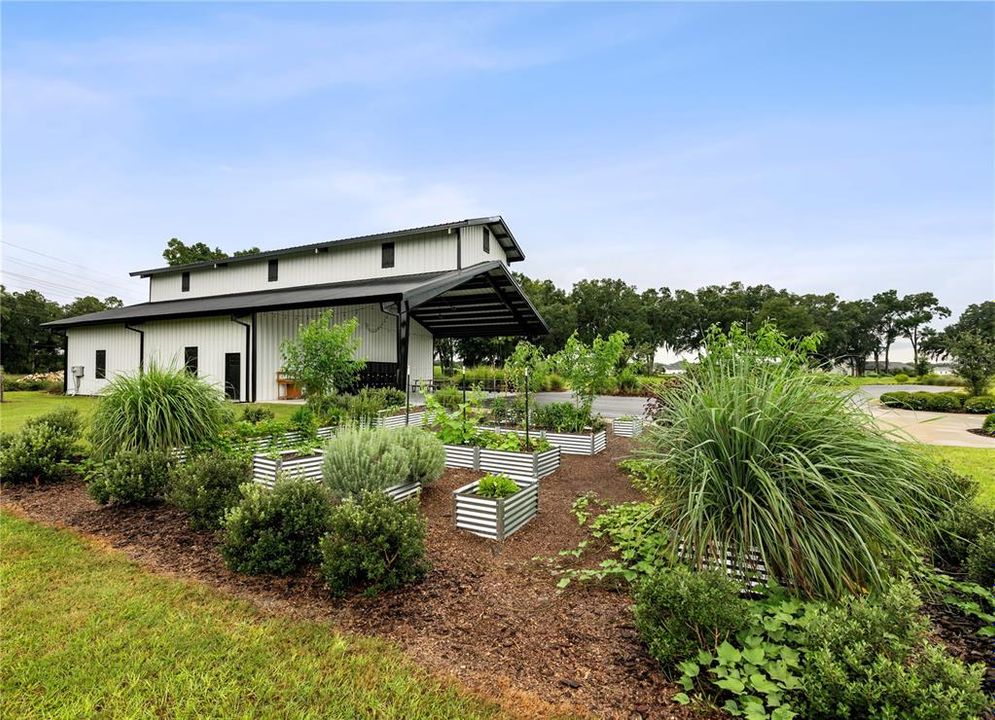 For Sale: $267,500 (1.06 acres)