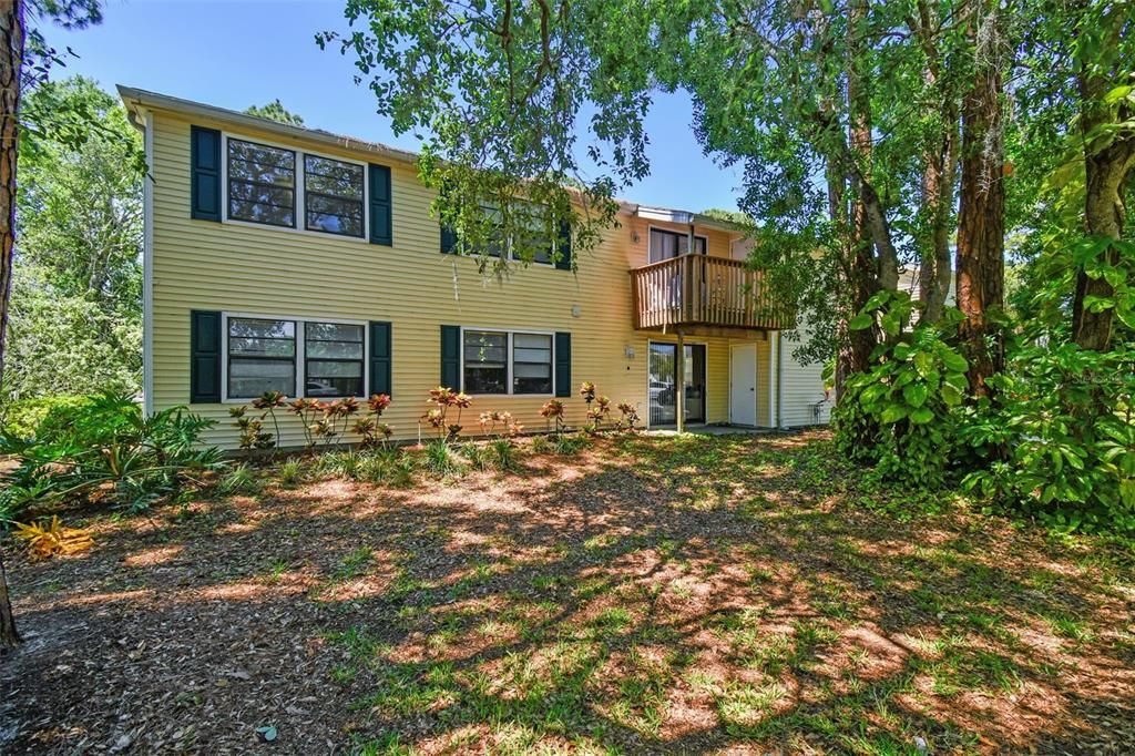 For Sale: $169,000 (2 beds, 2 baths, 915 Square Feet)