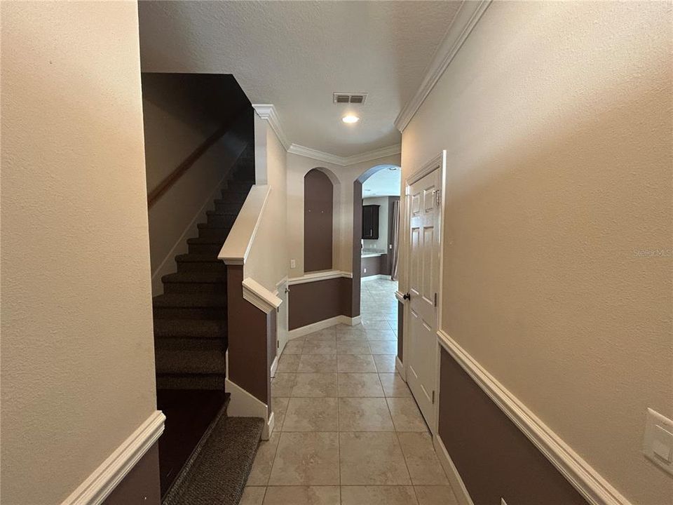 For Sale: $330,000 (3 beds, 2 baths, 1525 Square Feet)