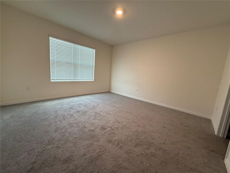 出租: $2,500 (3 贝兹, 2 浴室, 1566 平方英尺)