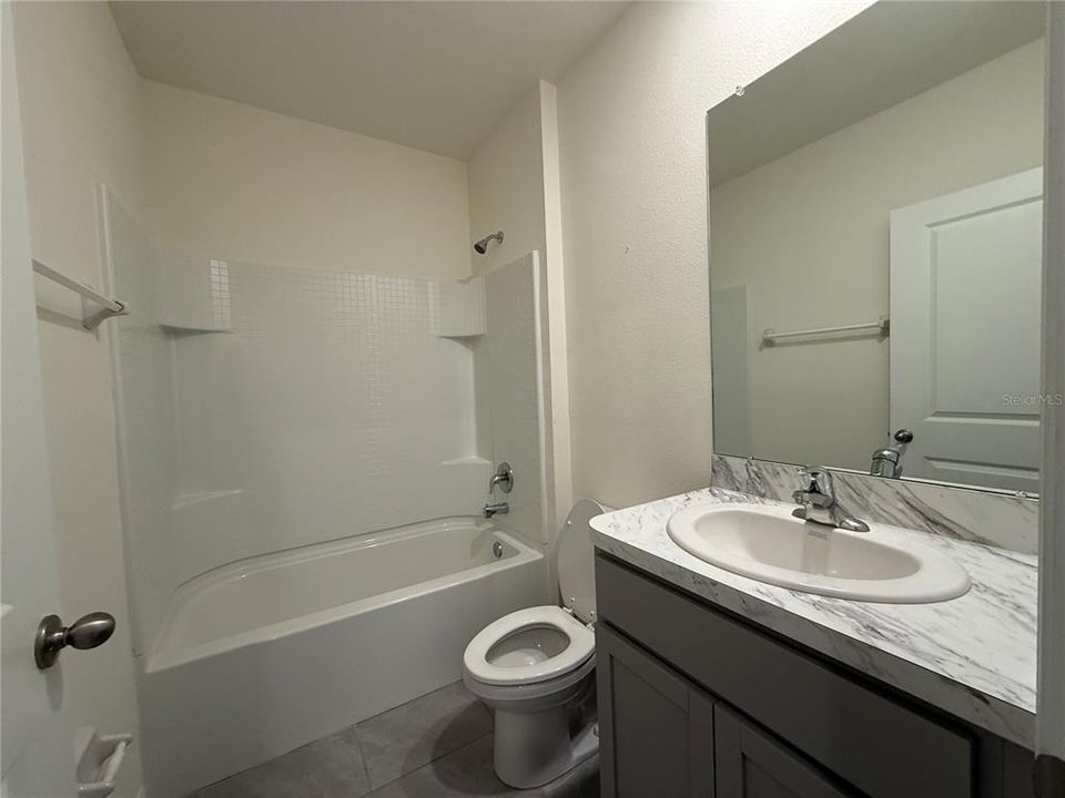 出租: $2,500 (3 贝兹, 2 浴室, 1566 平方英尺)