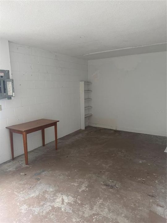 Active With Contract: $240,000 (3 beds, 2 baths, 1066 Square Feet)