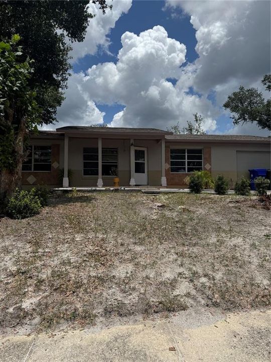 Active With Contract: $240,000 (3 beds, 2 baths, 1066 Square Feet)