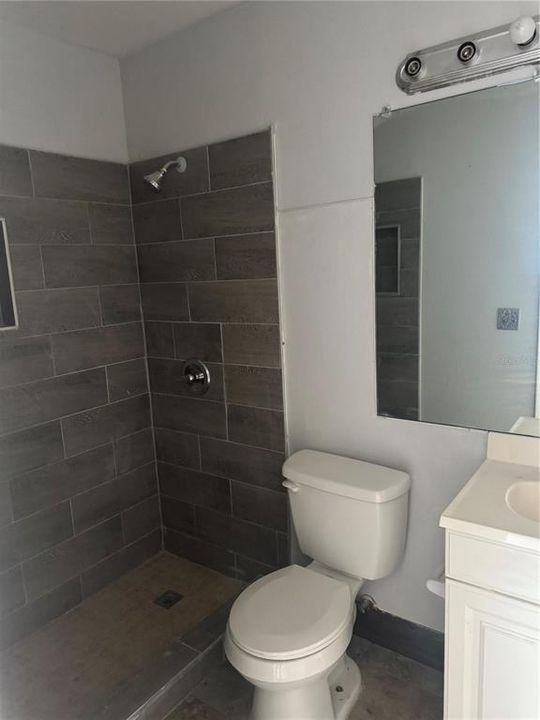 Active With Contract: $240,000 (3 beds, 2 baths, 1066 Square Feet)