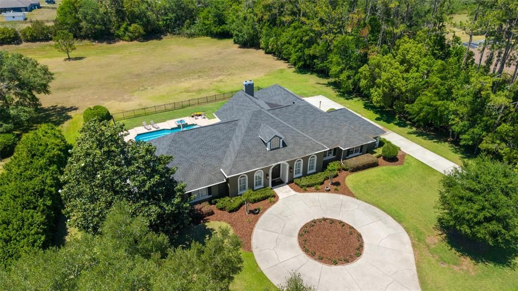 Vendido Recientemente: $999,999 (5 camas, 4 baños, 3880 Pies cuadrados)