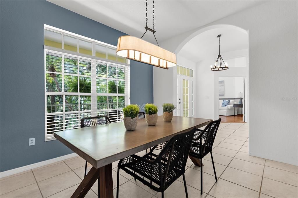 На продажу: $1,325,000 (3 спален, 2 ванн, 2391 Квадратных фут)