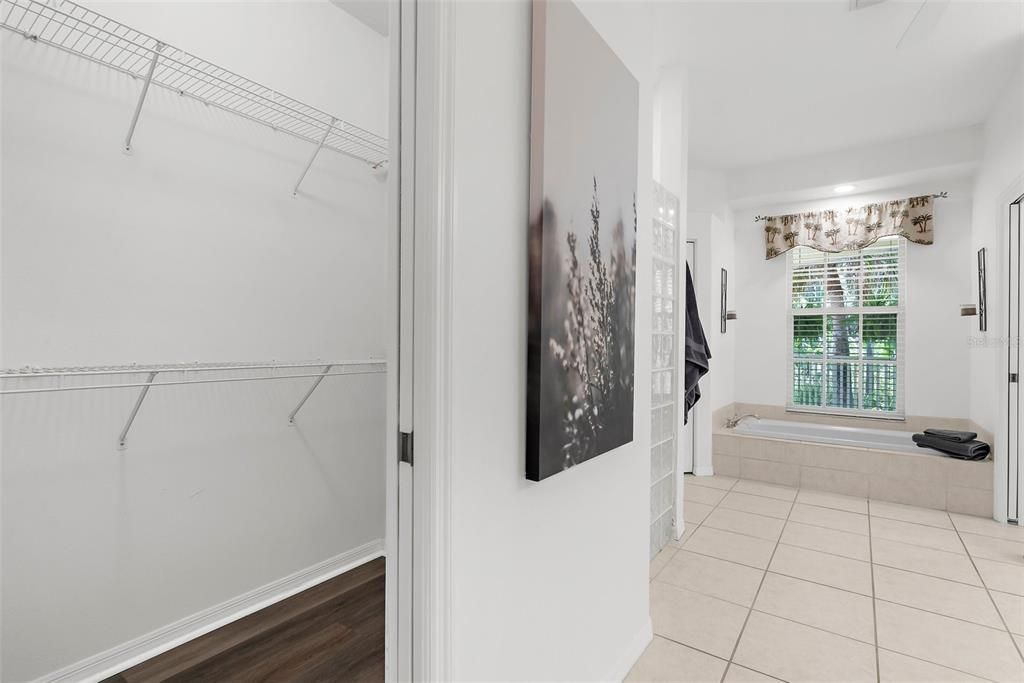 На продажу: $1,325,000 (3 спален, 2 ванн, 2391 Квадратных фут)