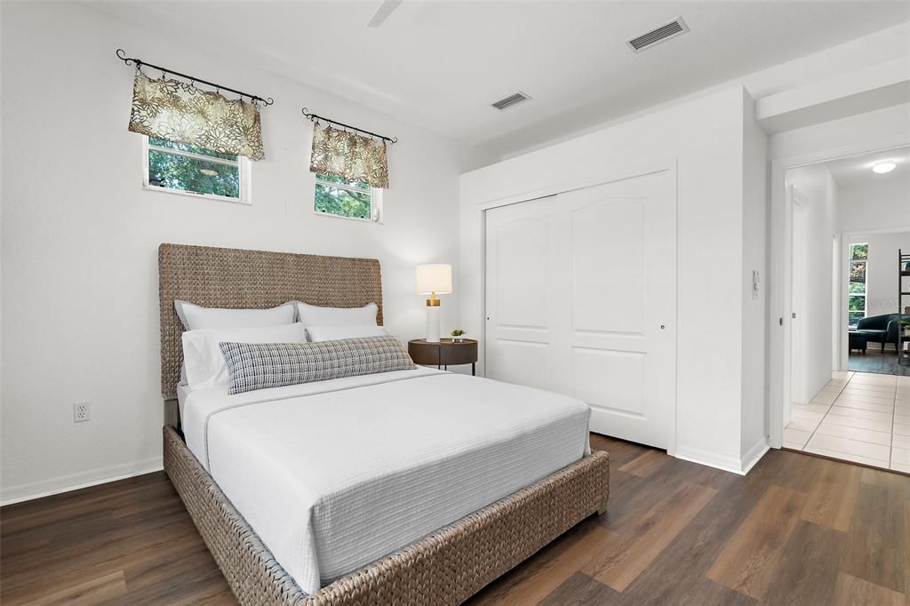 На продажу: $1,325,000 (3 спален, 2 ванн, 2391 Квадратных фут)