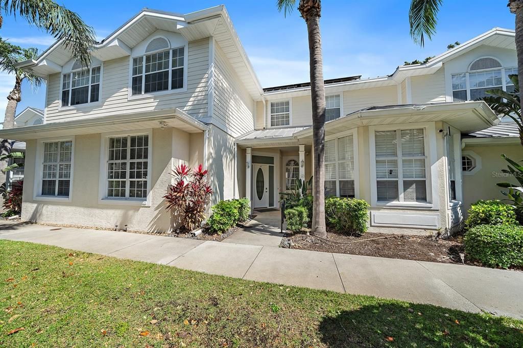 For Sale: $980,000 (3 beds, 3 baths, 3046 Square Feet)