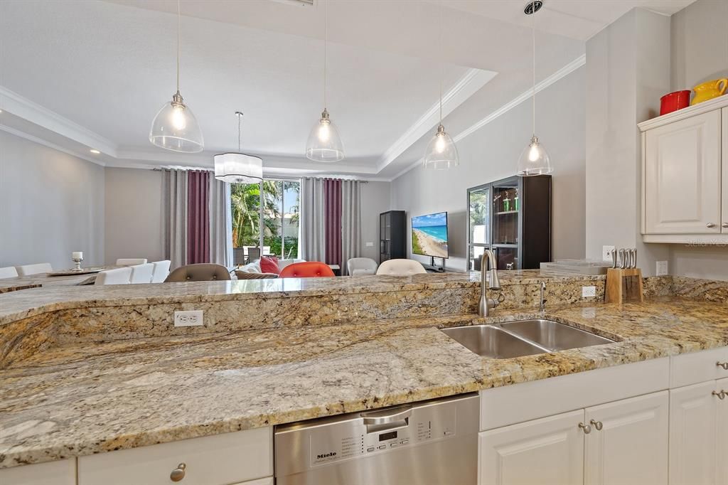 For Sale: $980,000 (3 beds, 3 baths, 3046 Square Feet)